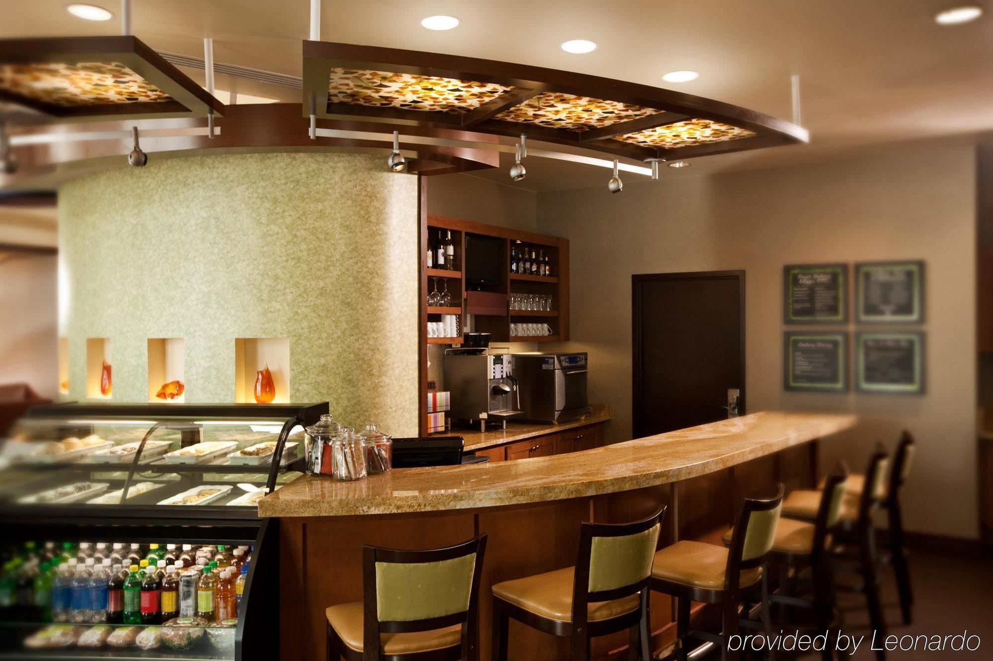 Hyatt Place Greensboro Restaurant photo